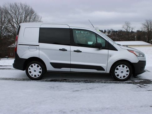 Used 2019 Ford Transit Connect XL image 3