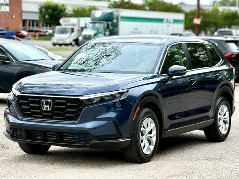 Used 2025 Honda CR-V LX image 2