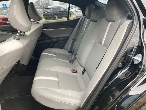 Used 2025 Toyota Camry SE image 25