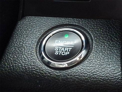 Used 2020 Ford F250 Lariat image 27