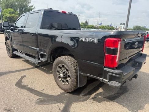 Used 2025 Ford F250 Lariat w/ Black Appearance Package AWD/4WD image 8