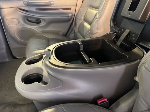 Used 2000 Lincoln Navigator 2WD image 22