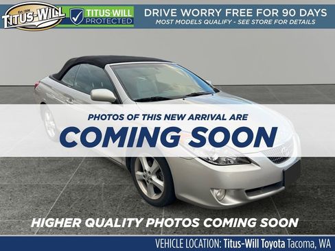 Used 2004 Toyota Solara SLE image 1