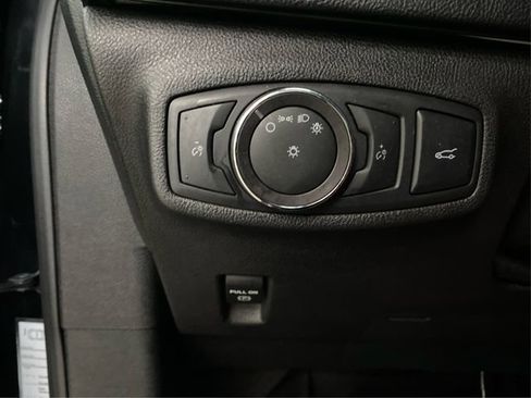 Used 2019 Lincoln MKC Reserve image 23