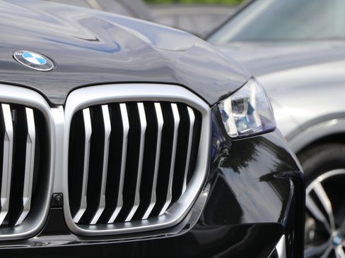 Certified 2026 BMW X5 sDrive40i image 6