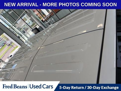 Used 2025 Jeep Wrangler Unlimited Sahara image 5