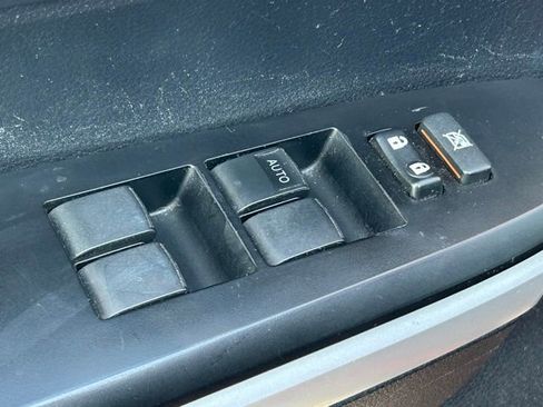 Used 2018 Toyota Tundra SR5 w/ TRD Off Road Package image 27