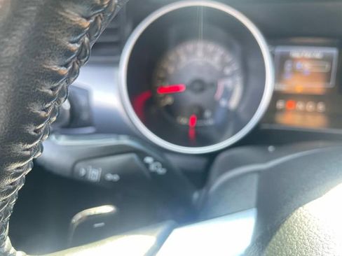 Used 2023 Ford Mustang GT Premium image 32