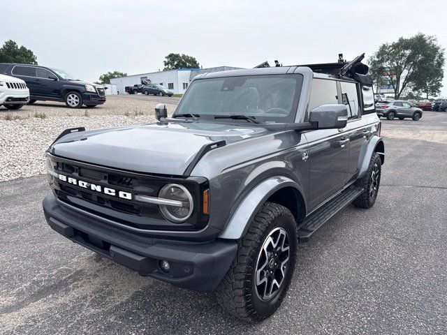 Used 2022 Ford Bronco Outer Banks AWD/4WD image 2