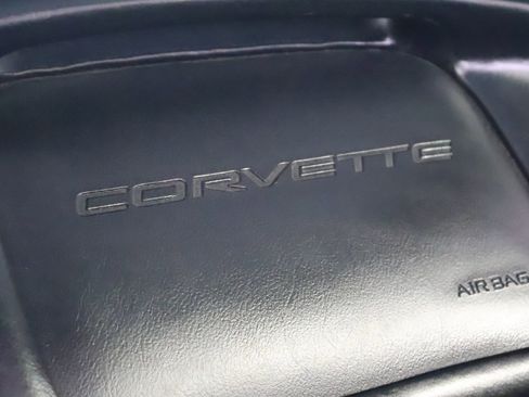 Used 2003 Chevrolet Corvette Convertible w/ Preferred Equipment Group1 RWD image 47