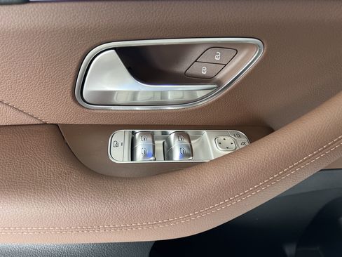 Certified 2026 Mercedes-Benz GLE 450 GLE 450 image 18