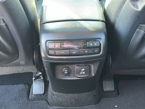 Used 2023 Hyundai Palisade Limited image 30