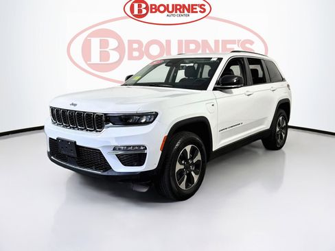 Used 2023 Jeep Grand Cherokee 4WD 4xe w/ Luxury Tech Group II image 8
