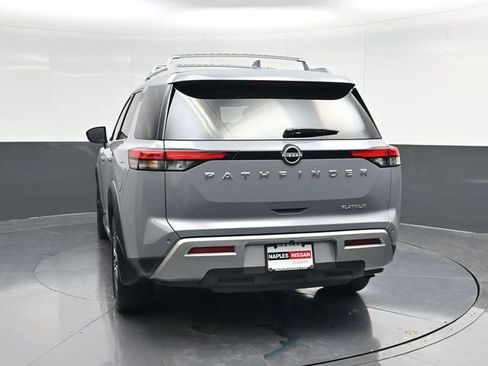 Used 2022 Nissan Pathfinder Platinum w/ Cargo Package image 4