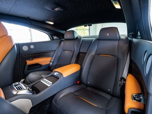 Used 2018 Rolls-Royce Wraith image 59