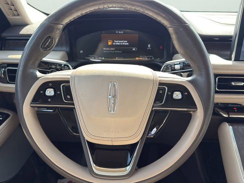 Used 2021 Lincoln Aviator Reserve w/ Equipment Group 202A AWD/4WD image 14