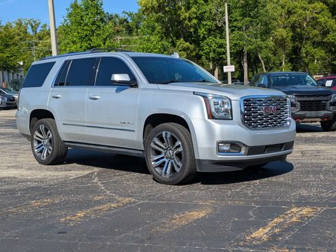 Used 2019 GMC Yukon Denali w/ Denali Ultimate Package RWD image 2