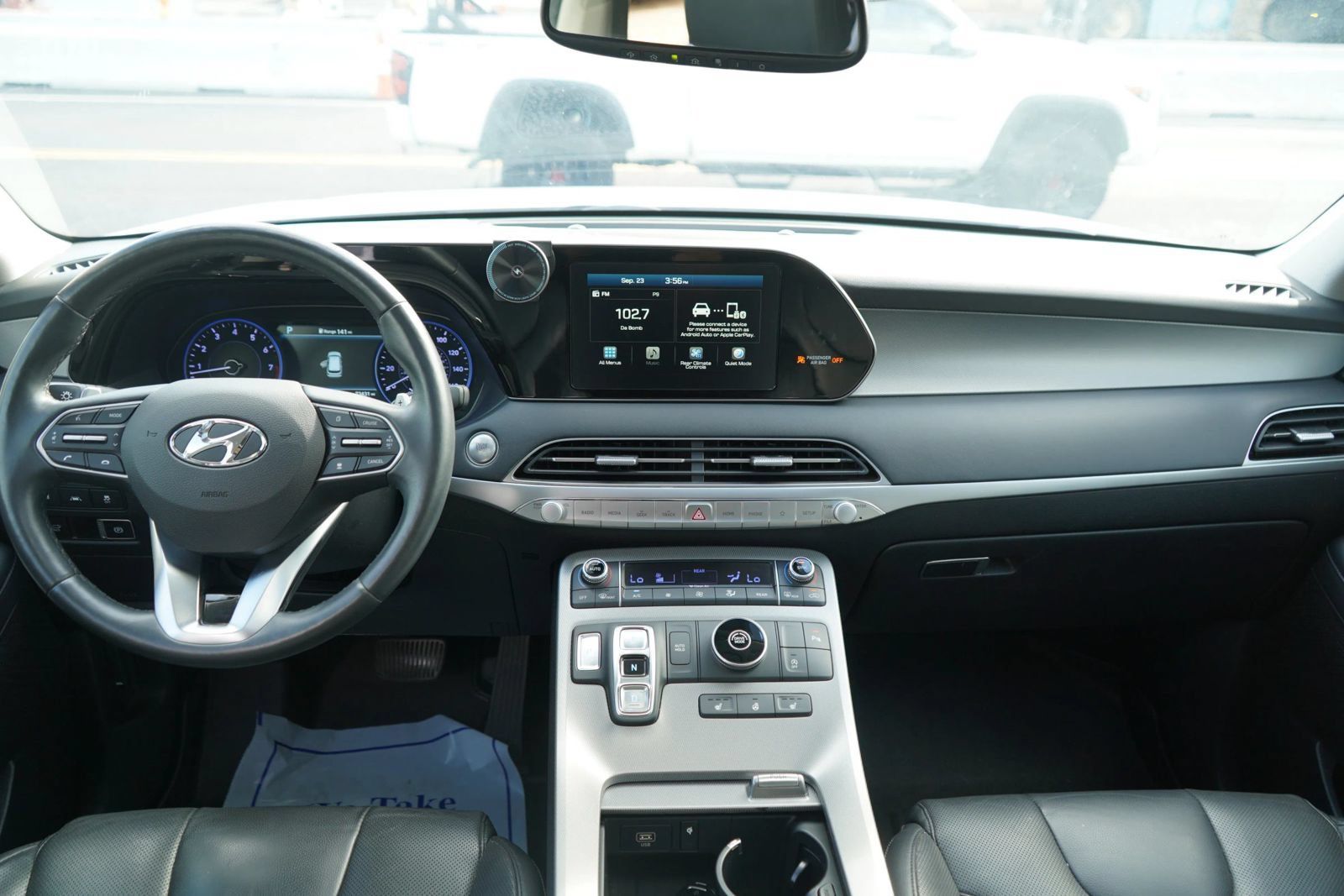 Used 2020 Hyundai Palisade SEL w/ Premium Package FWD image 16