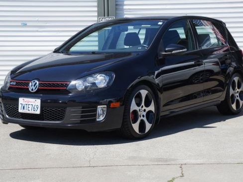 Used 2011 Volkswagen Golf 4-Door image 20