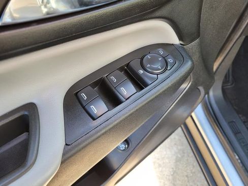 Used 2024 Chevrolet Equinox LT image 19