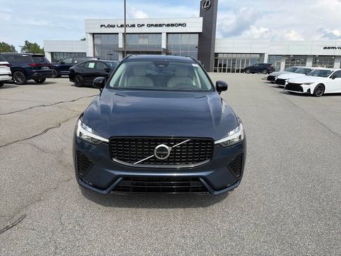 Used 2025 Volvo XC60 B5 Ultra w/ Climate Package AWD/4WD image 6