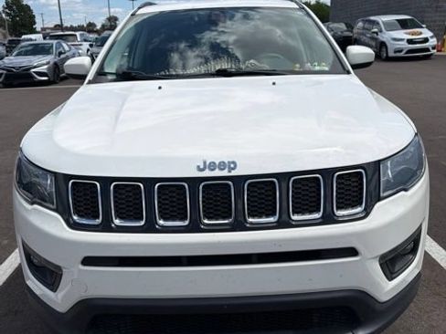 Certified 2020 Jeep Compass Latitude w/ Cold Weather Group AWD/4WD image 3