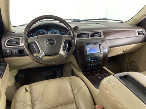 Used 2013 GMC Yukon XL Denali AWD/4WD image 17
