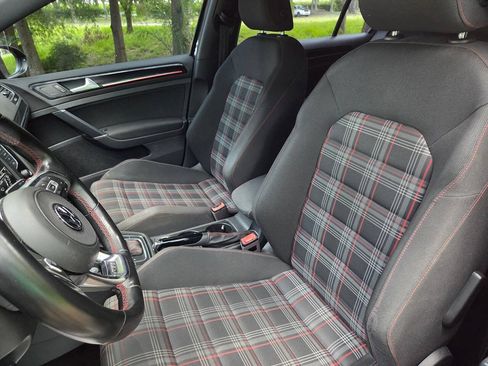 Used 2017 Volkswagen GTI SE FWD image 15