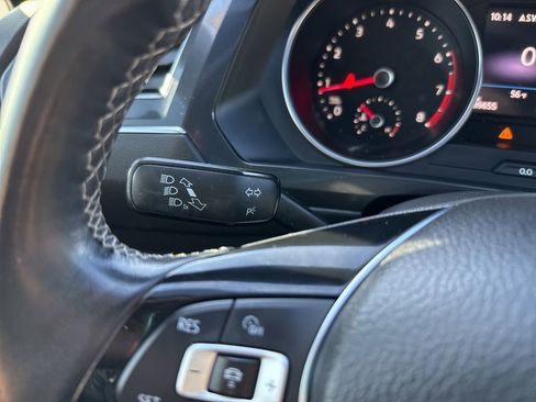 Used 2018 Volkswagen Tiguan SEL image 25