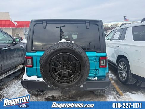 Used 2019 Jeep Wrangler Unlimited Sahara image 4