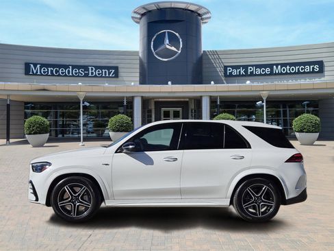 Certified 2025 Mercedes-Benz GLE 53 AMG 4MATIC image 3