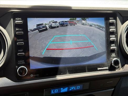 Used 2022 Toyota Tacoma TRD Sport w/ Technology Package AWD/4WD image 13