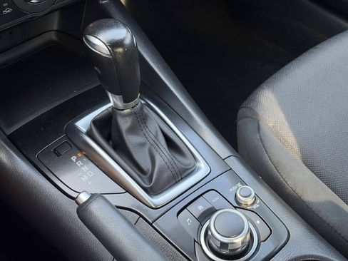 Used 2015 MAZDA MAZDA3 i Sport FWD image 34