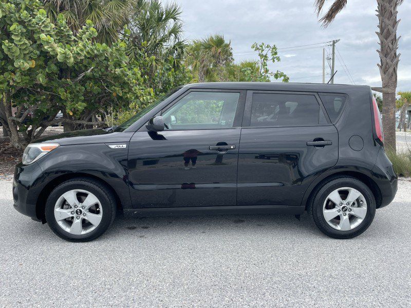 Used 2018 Kia Soul FWD image 3