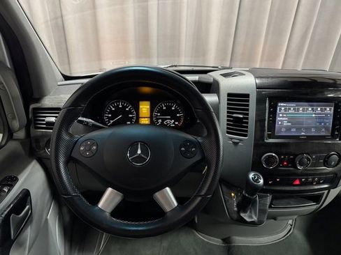 Used 2018 Mercedes-Benz Sprinter 3500 image 13