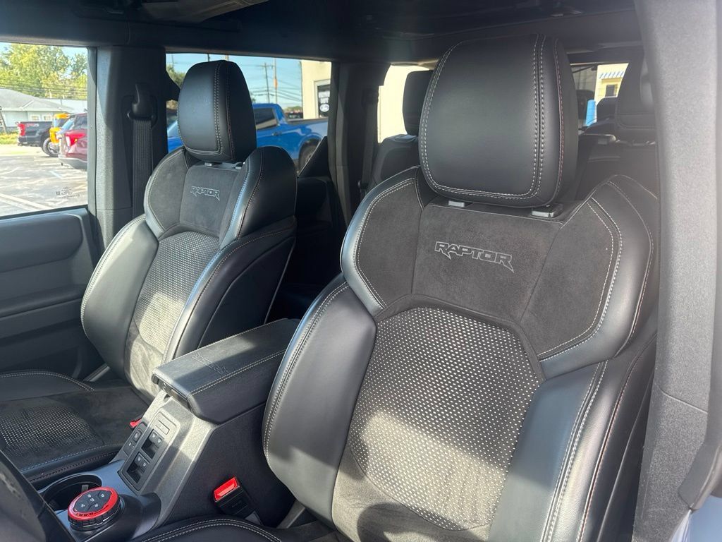 Used 2024 Ford Bronco Raptor w/ Interior Carbon Fiber Pack 6 AWD/4WD image 12