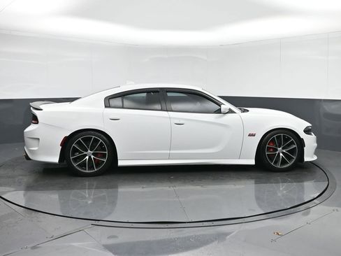 Used 2016 Dodge Charger R/T Scat Pack image 8
