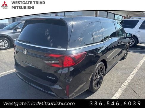 Used 2025 Honda Odyssey Sport-L image 9