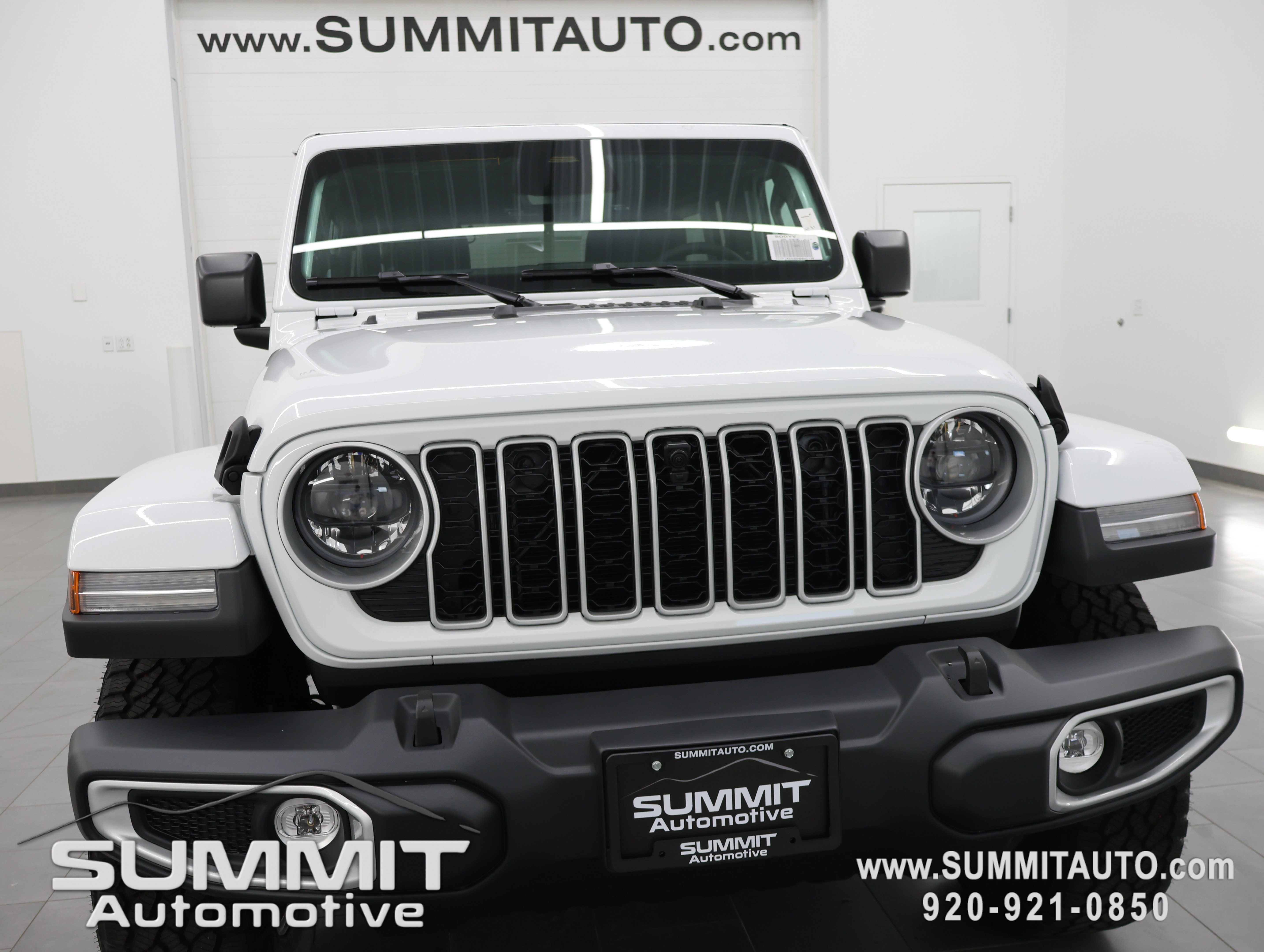 New 2027 Jeep Wrangler Unlimited Sahara AWD/4WD image 20