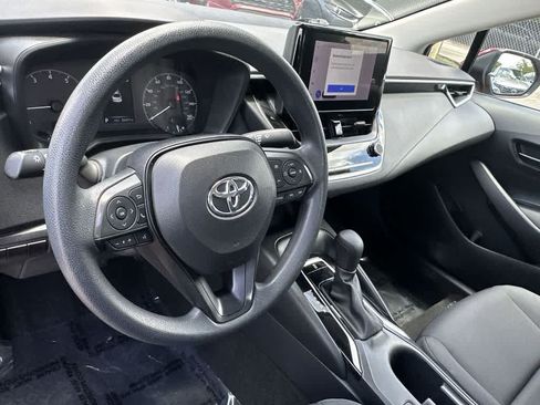 Used 2023 Toyota Corolla LE FWD image 20