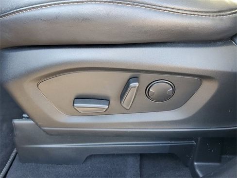 Used 2023 Ford Explorer XLT w/ Equipment Group 202A image 21