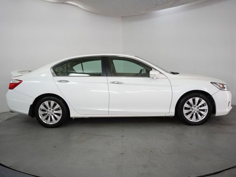 Used 2015 Honda Accord EX-L image 5