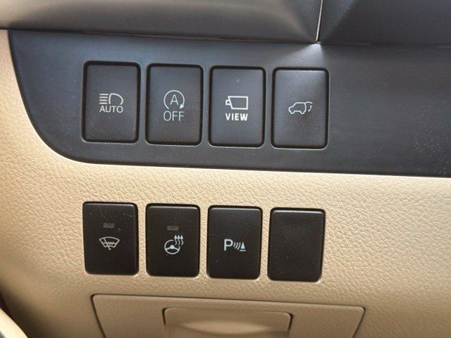 Used 2019 Toyota Highlander Limited Platinum AWD/4WD image 25