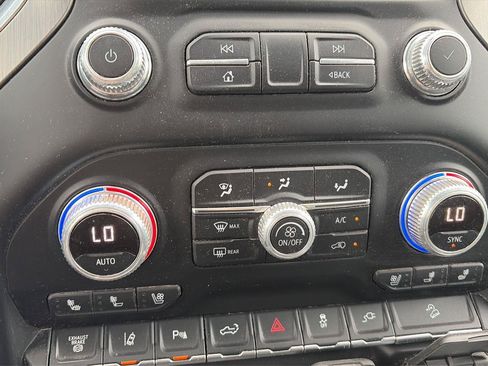 Used 2023 GMC Sierra 3500 Denali AWD/4WD image 16
