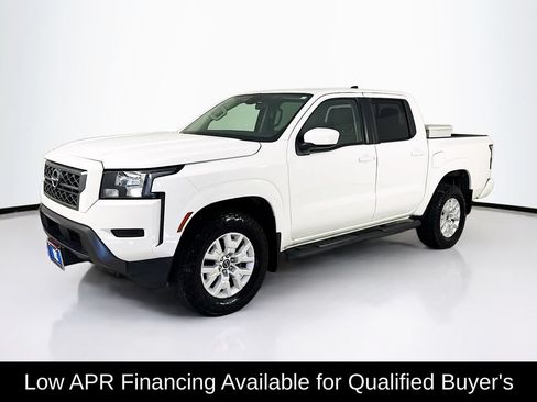 Used 2022 Nissan Frontier SV RWD image 3