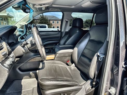 Used 2018 GMC Yukon Denali w/ Open Road Package AWD/4WD image 2