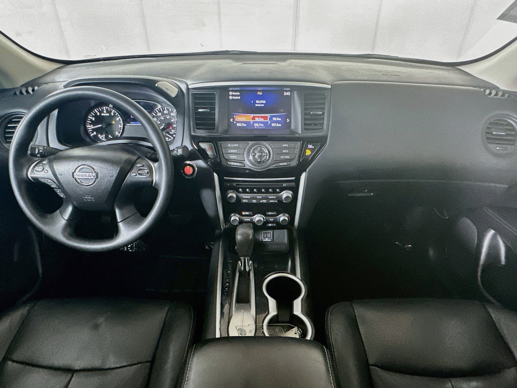 Used 2020 Nissan Pathfinder S FWD image 27