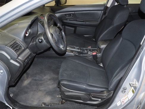 Used 2013 Subaru Impreza 2.0i image 7
