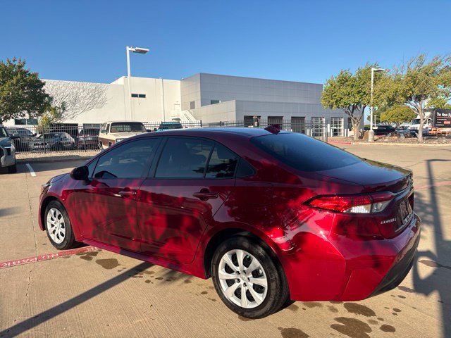 Used 2023 Toyota Corolla LE FWD image 8