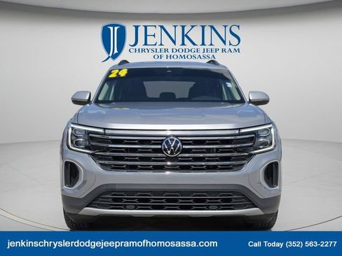 Used 2024 Volkswagen Atlas SE FWD image 12